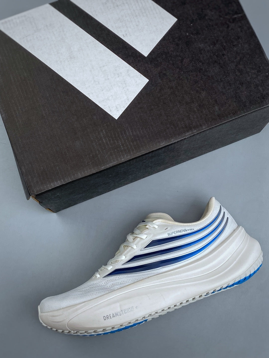 Adidas FF8801550 Men's Running Shoes5 - 4 Colorways incl. White/Light Blue & Black/Orange