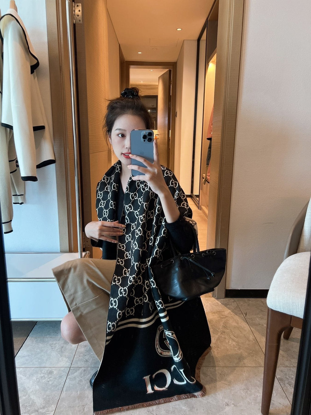 Gucci Jacquard Logo Scarf